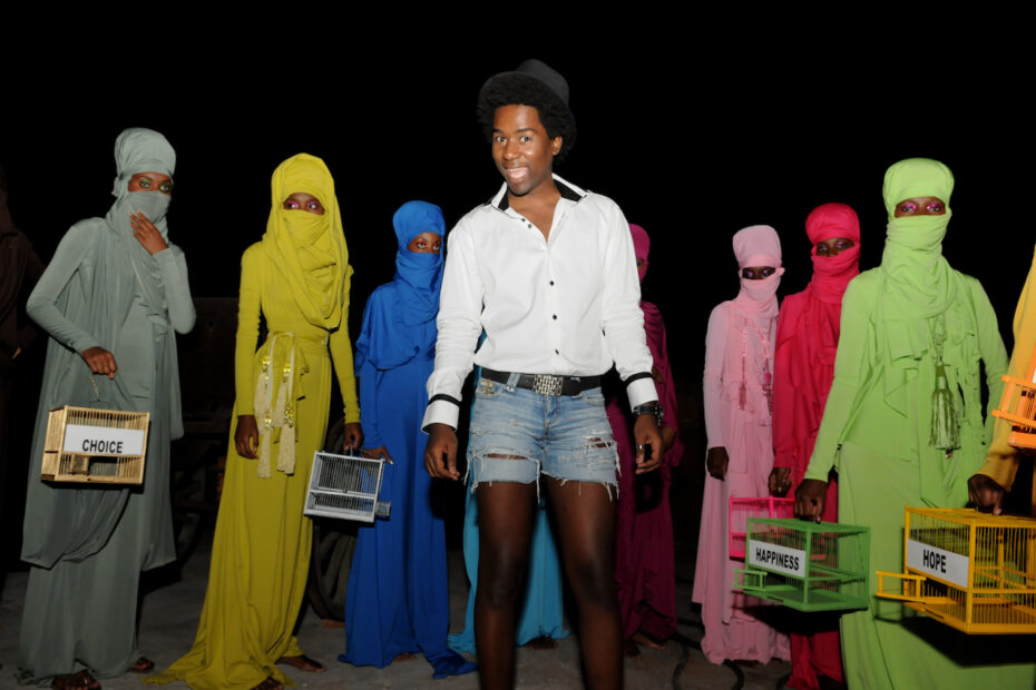 Mozambique Fashion Week, Taibo Bacar Foto door Tom van der Leij